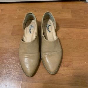 D’orsay pointed toe shoes size 6